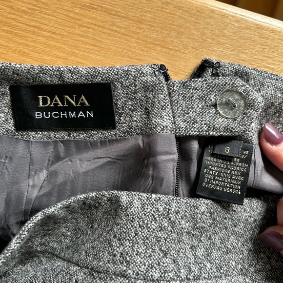 Dana Buchman Wool and Cashmere Grey Skirt - Size 8 (fits like a small) - Picture 6 of 7